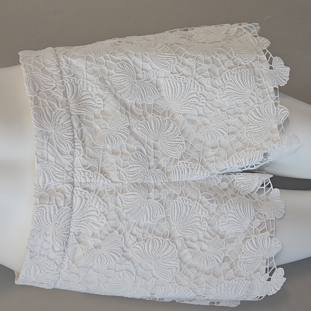 Ann Taylor lace shorts